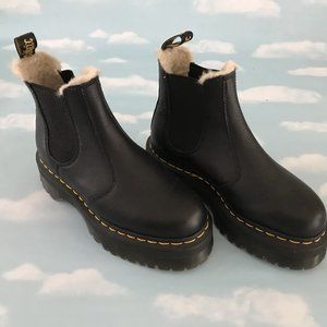 Like New - Dr. Martens - 2976 Women's Faux Fur Lined Chelsea Boots - Black